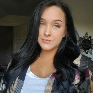 Meet your Posher, Breanna